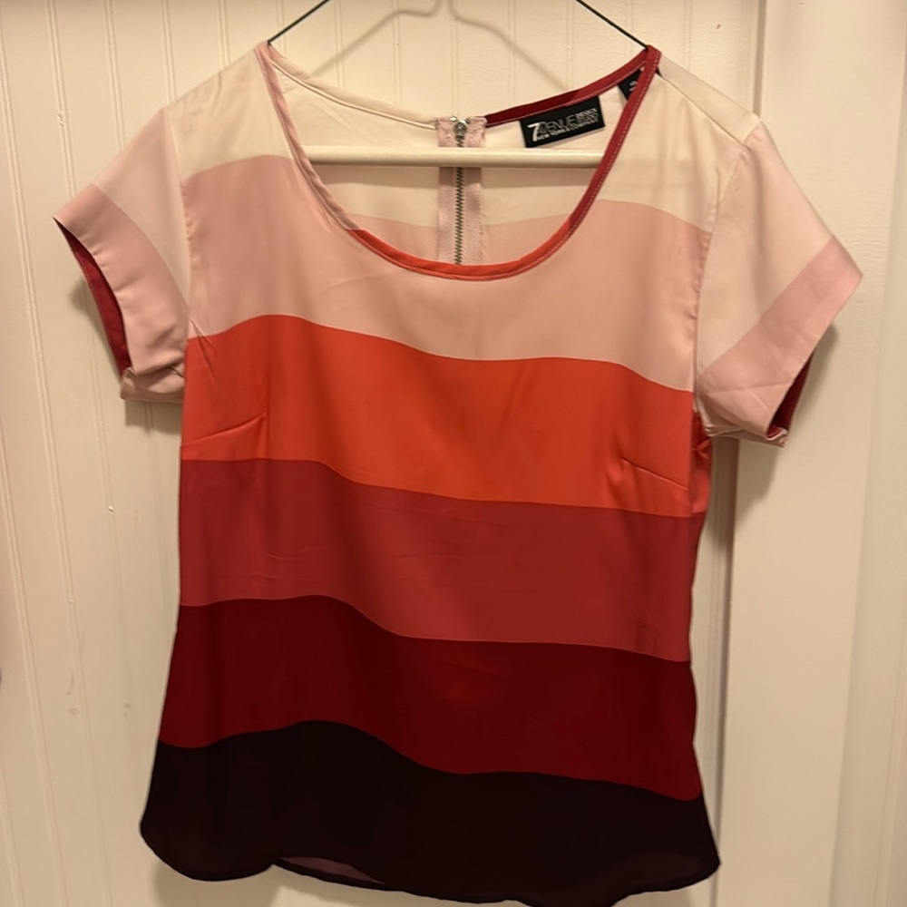 New York and Company  XS petite top